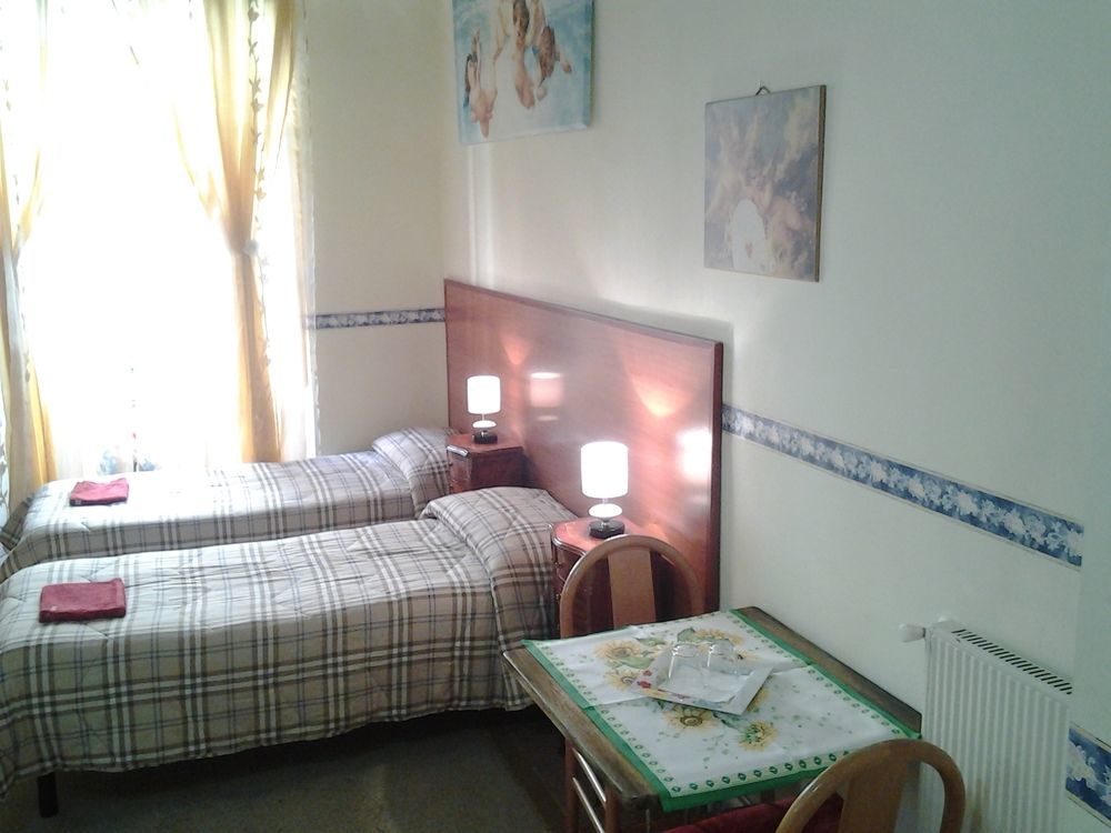 Angolo99 B&B โรม ภายนอก รูปภาพ