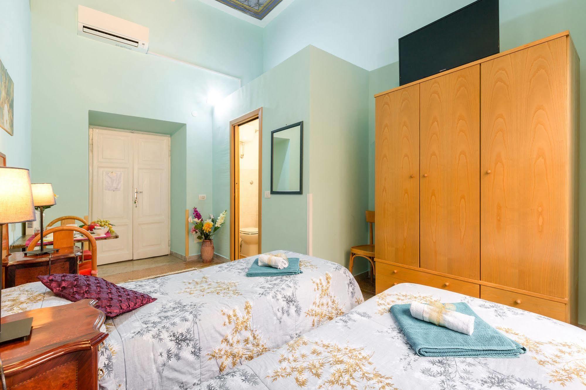 Angolo99 B&B โรม ภายนอก รูปภาพ
